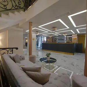 4* מלון Modern Revival Luxury